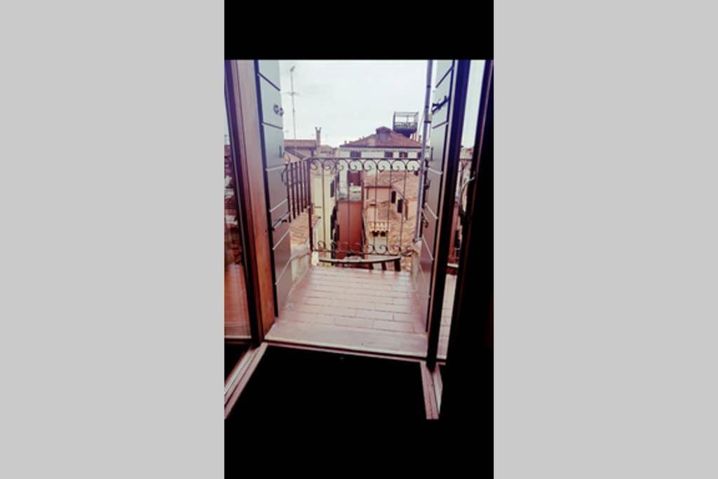 Large Top 3 Rooms Flat Central Rialto Venesia Bagian luar foto