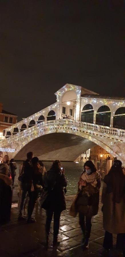 Large Top 3 Rooms Flat Central Rialto Venesia Bagian luar foto